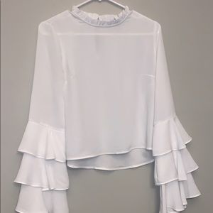 White forever 21 blouse with ruffles